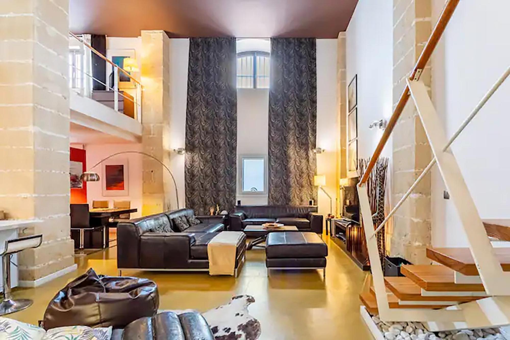 Ferienwohnung ArtQhost Jerez Huge Loft&Free Parking Jerez de la Frontera Exterior foto