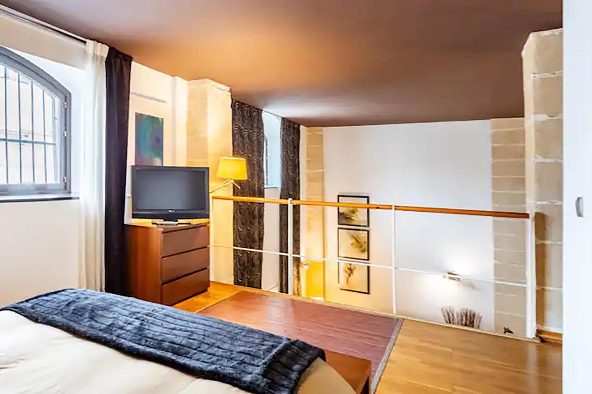 Ferienwohnung ArtQhost Jerez Huge Loft&Free Parking Jerez de la Frontera Exterior foto